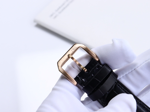 アイ・ダブリュー・シー角部分ディテール